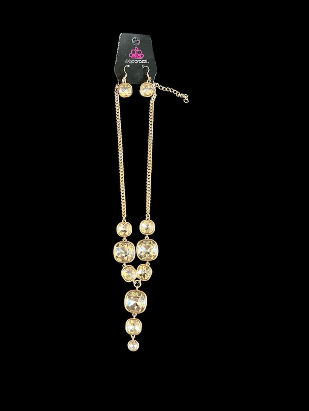 Paparazzi Jewelry Legendary Luster Necklace& Earrings Set